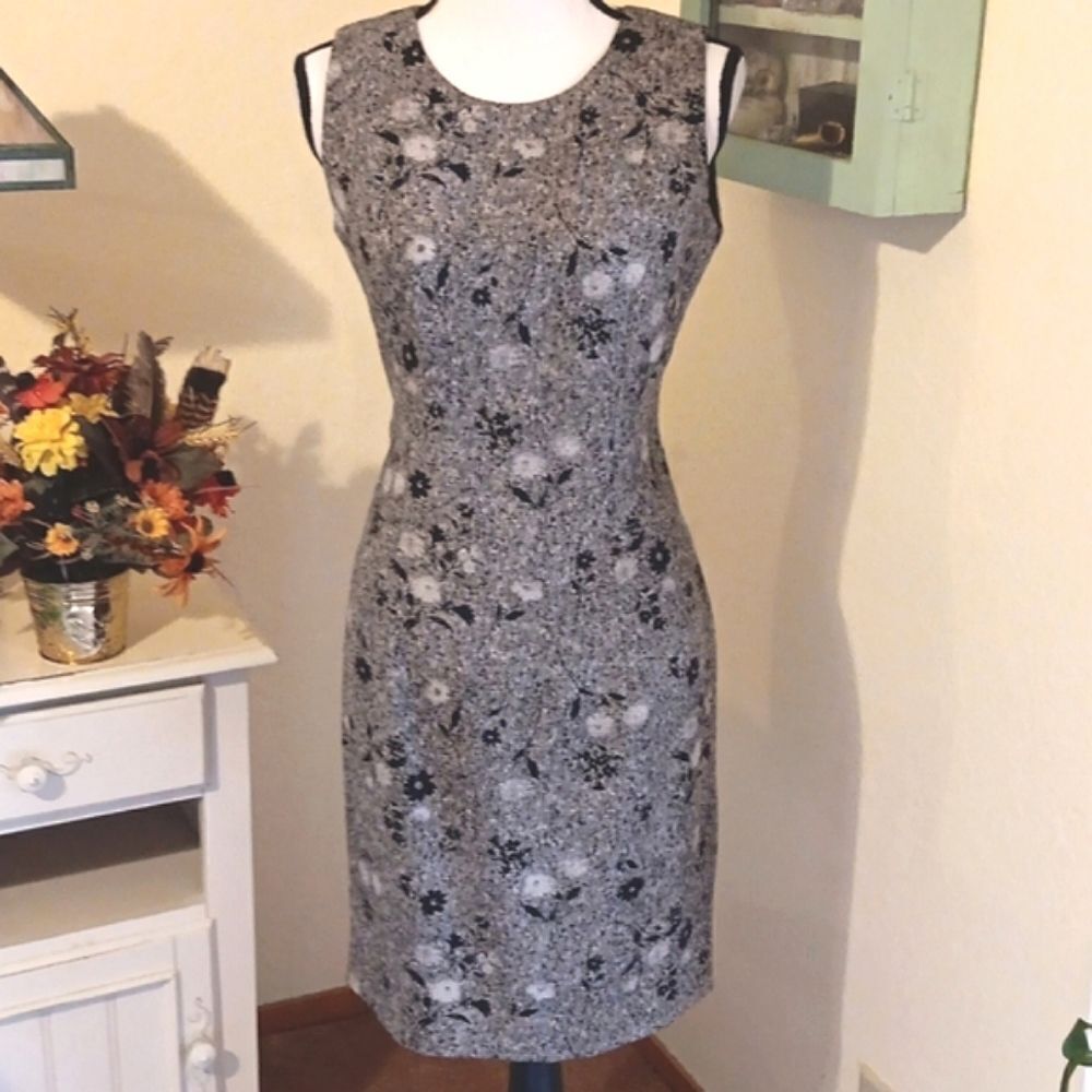 Liz Claiborne Tapestry Floral Dress. Career, Professional,  Beigecore